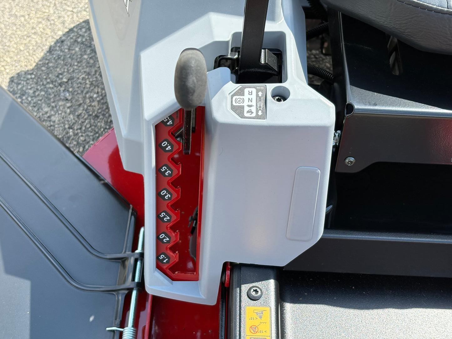 2025 Exmark Quest E-Series 42 Inch